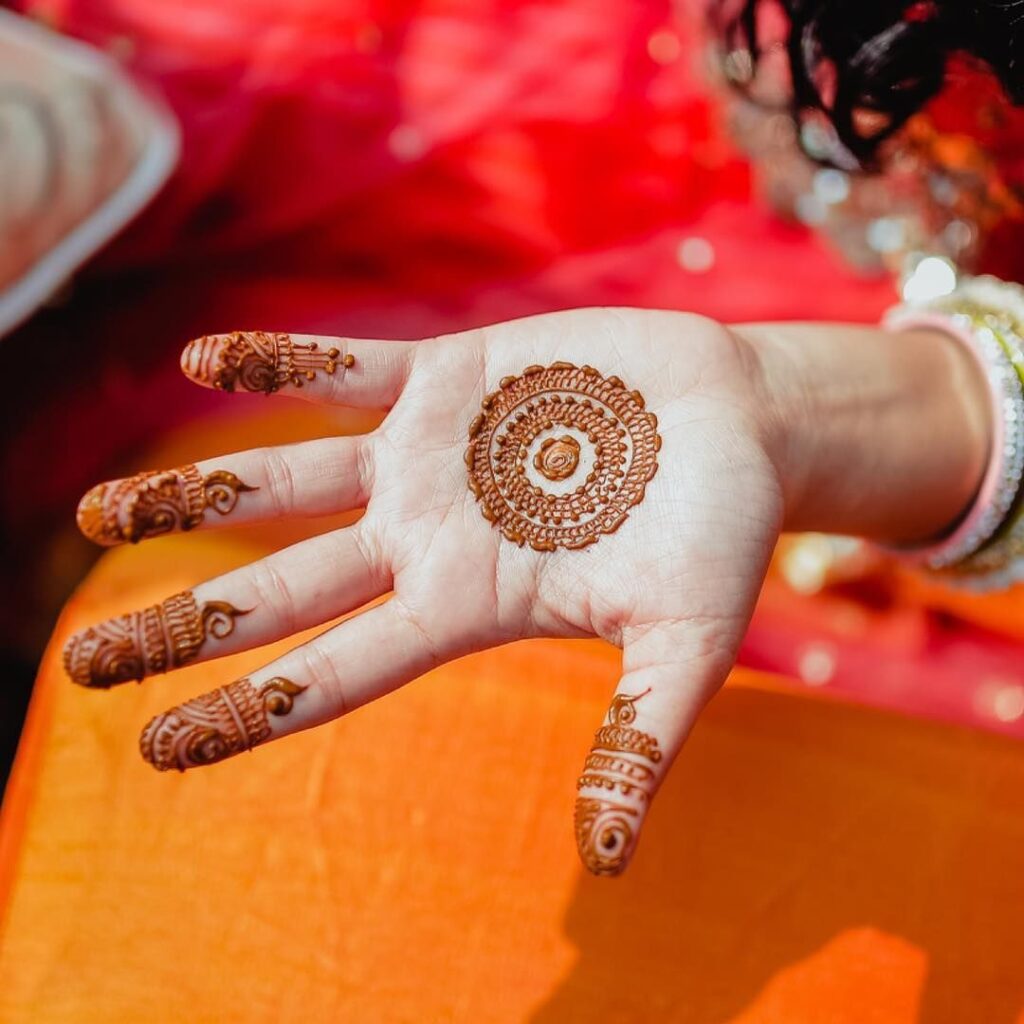 100 Best Simple Mehndi Design in 2023
