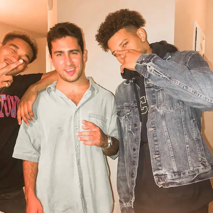 Aaron Kendrick De Niro: Insight into the Life of Robert De Niro's Son